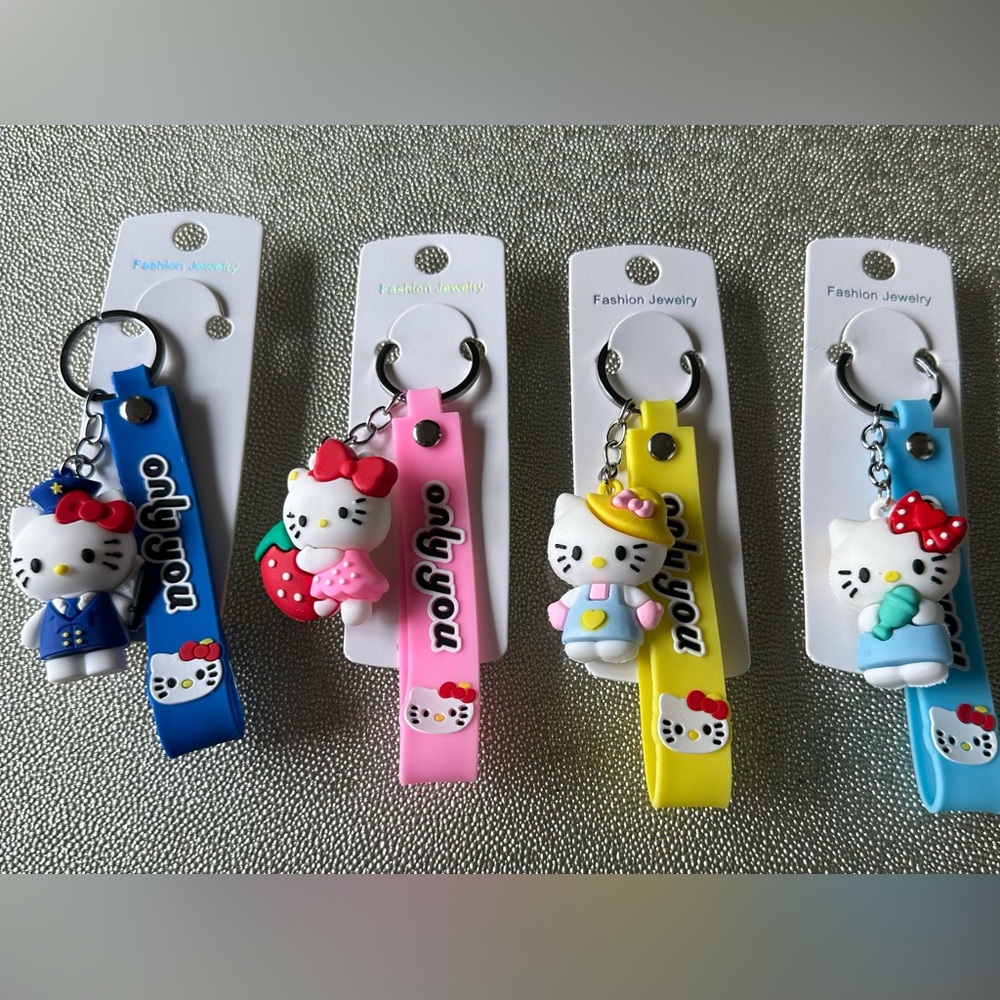 Hello Kitty keychain